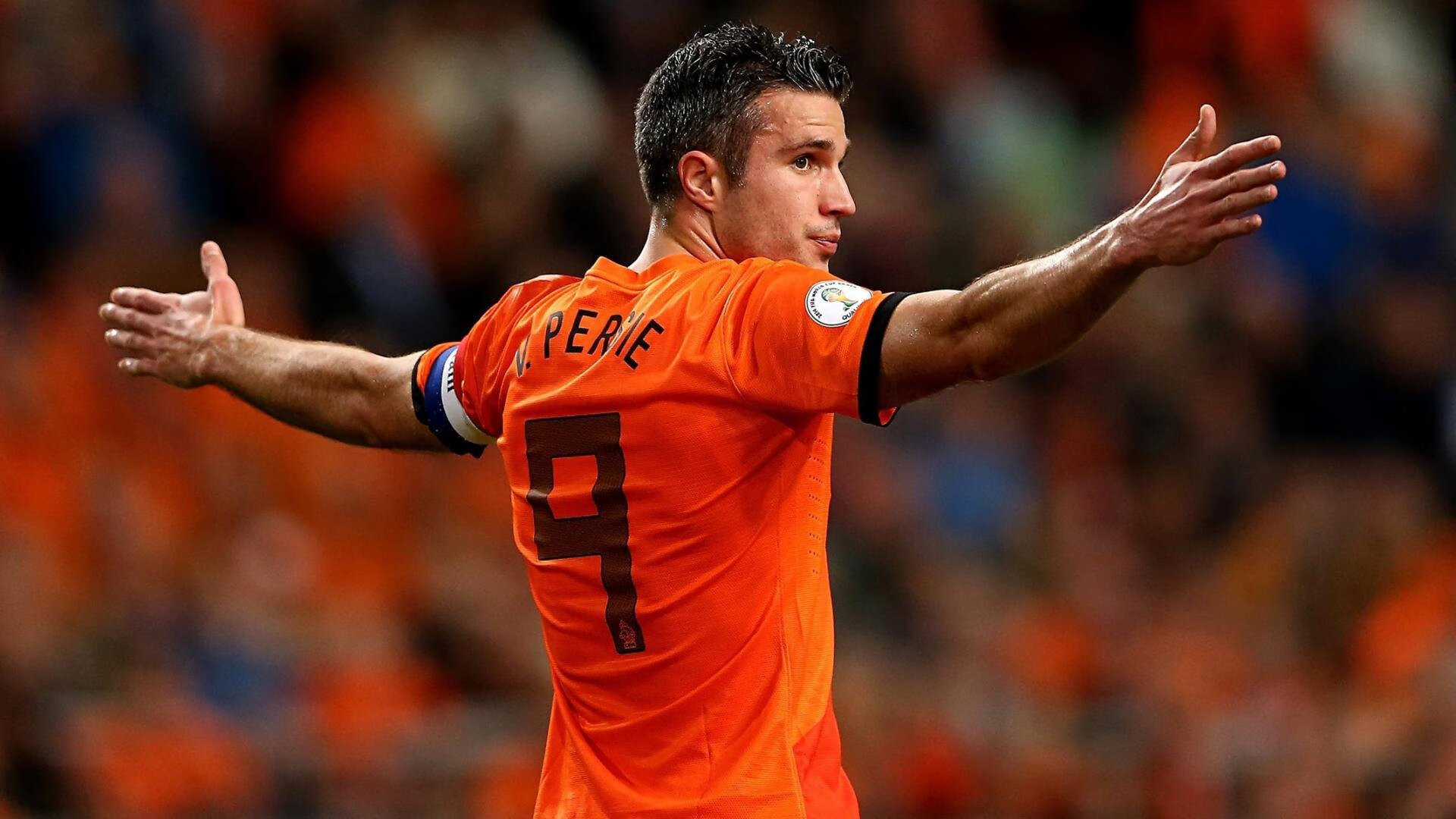 开云平台-欧冠淘汰赛之夜，弗拉霍维奇末节接管比赛，诠释何为大场面先生